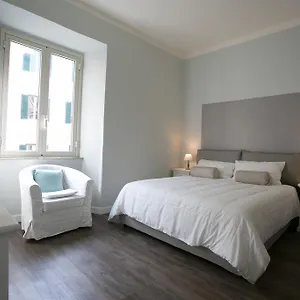  Apartment Cola Di Rienzo A E B Italien